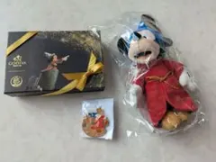 GODIVA ファンタジア 85周年 ぬいぐるみチャーム、ピンバッジ
