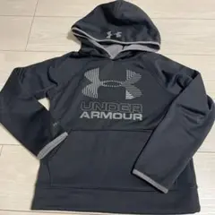UNDER ARMOUR 黒 フード付き 120