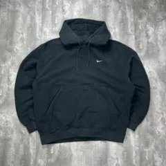 ナイキ 刺繍ロゴ ワンポイント スウェットパーカー ブラック L 5904