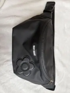 MARNI ブラック フラワーモチーフ ボディバッグ
