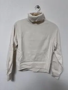 UNIQLO アイボリー タートルネックセーター Sサイズ