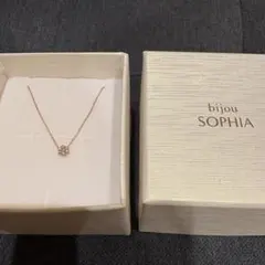 【bijou SOPHIA】K10 花形ネックレス 箱付きのサムネイル