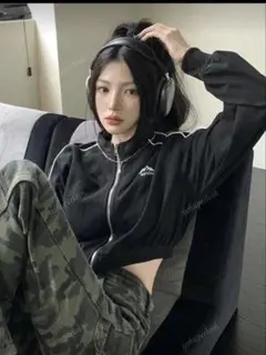 SHEINレタープリント ジップアップ クロップドジャケット
