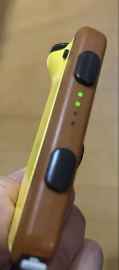 クエ　ジョイコン 修理依頼どうぞさま専用　ピカチュウ　ストラップのみ　ジャンク品