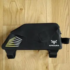 アピデュラ　トップチューブパックロング　中古 ロングトップチューブバッグ 1.8L【BACKCOUNTRY LONG TOP TUBE