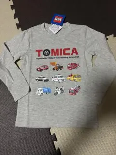 新品タグ付き　トミカ　プリント　長袖カットソー　男児120cm ロンT
