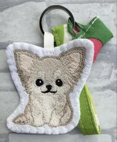 ハンドメイド　刺繍　シーズー　うちの子　バッグキーホルダー　犬　チャーム ハンドメイド 刺繍 シーズー バッグキーホルダー 犬 うちの子 - メルカリ