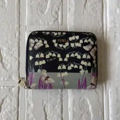 値下げ FURLA 花と蝶の二つ折り財布 ピンク系 フルラ