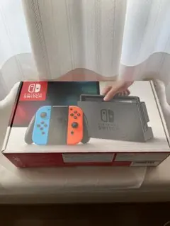 Nintendo switch 通常モデル　本体　ケース付きのサムネイル