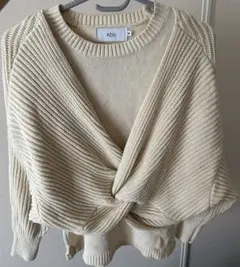 AZUL セーター　ニット　トップス　アンサンブル　クリーム色　カーディガン