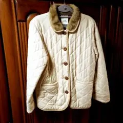ベージュ キルティングジャケット ファー襟付き