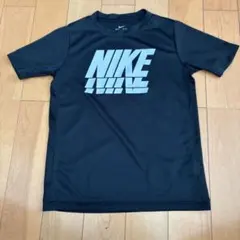 NIKE 子どもTシャツ