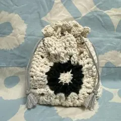 フラワーモチーフ 巾着 ポーチ モノトーン かぎ編み ハンドメイド