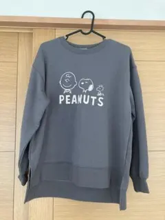 PEANUTS グレー クルーネック トレーナー
