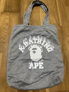 A BATHING APE リバーシブル トートバッグのサムネイル