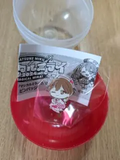 マジカルミライ2024　かぷえぼ限定　MEIKO　ピンバッジ