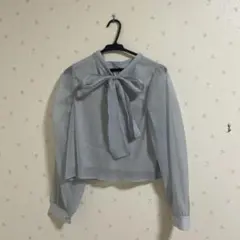 リボン付き水色長袖ブラウス　dazzlinのサムネイル