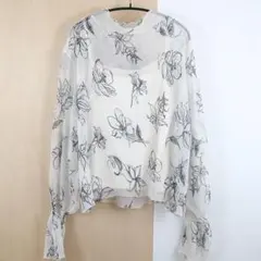 春夏　●フーズフーチコ　キャミ付き　シワ加工シアーブラウス　●オフ白系　匿名配送のサムネイル