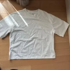 GUホワイト コットン ショート丈 Tシャツ
