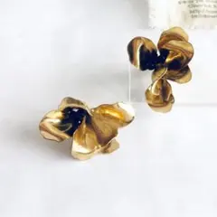 ブライダル　ビンテージフラワー　ピアス