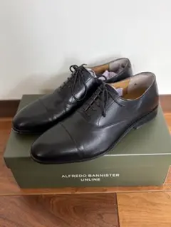 美品　ALFREDO BANNISTER ストレートチップ レザーシューズ 40のサムネイル