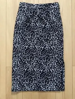 malla マーラ タイトスカート レオパード柄