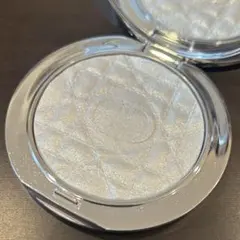 ディオールスキン フォーエヴァーグロウルミナイザー 06 オパールシークイン