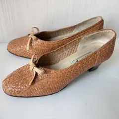 Item thumbnail for item c32fd9f2-a4f1-42ee-ad2d-c016c8ad573a