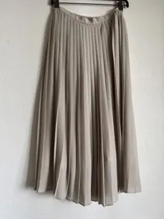 UNIQLO ベージュ プリーツスカート Lサイズ