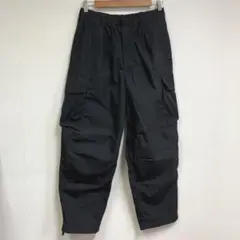 ユニクロU ワイドフィット パラシュートカーゴパンツのサムネイル