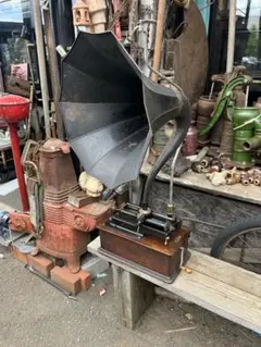 エジソンシリンダー蓄音機、ロングホーン、ホーンクレーン付 エジソンシリンダー蓄音機、ロングホーン、ホーンクレーン付 - メルカリ