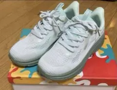 【限定価格】レディース スニーカー 25.5cm グリーン　軽量　厚底