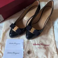 お値下げ❤️美品❤️Ferragamo ネイビー 6.5D パンプス