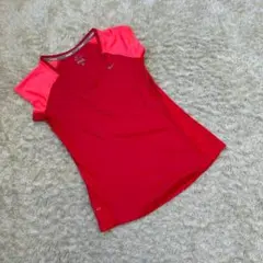 ✨NIKE ナイキ✨ ランニング トップス Ｓ 速乾 赤色 半袖 Ｔシャツ