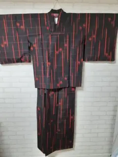 絣　着物　アンサンブル　道行きコートタイプ　　黒地に赤の格子模様