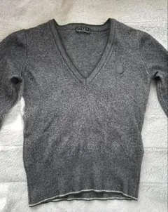 FRED PERRY グレー Vネックセーター