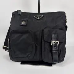 【美品】プラダ ワンショルダーバッグ ボディーバッグ マルチポケット 三角ロゴ