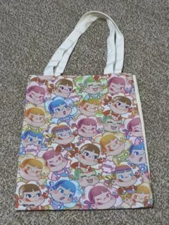 美品 不二家ペコちゃん トートバッグのサムネイル