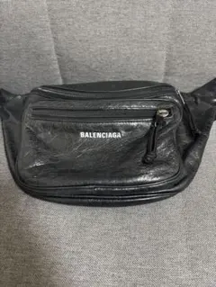 BALENCIAGA ボディバッグ ブラックレザー バレンシアガ レザー ボディバッグ ブラック 695517 A3347781｜中古