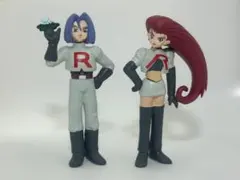 ポケモン　リアルフィギュア　ムサシ　コジロウ　ヒトカゲ