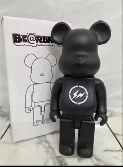 【美品】ベアブリック フラグメントデザイン 400%
