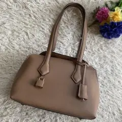 mica della valle / ミカデラヴァッレ Mila Piccolaのサムネイル