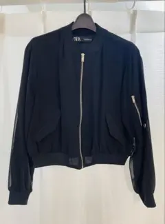 ZARA ショートブルゾン　ブラック