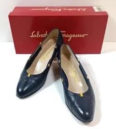 美品 フェラガモ パンプス ネイビー 23.5cm 6C NICKY ガンチーニ