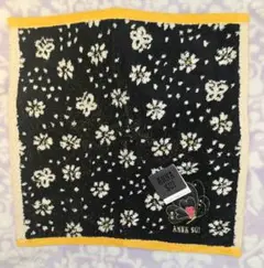 最終　タグ付き【新品　未使用】ANNA SUI　アナスイ　タオルハンカチ　蝶　黄のサムネイル