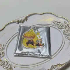 鬼滅の刃 我妻善逸 キーホルダー ラスカル