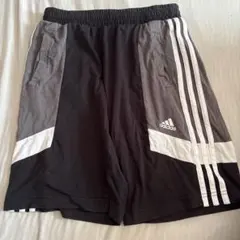 adidas アディダス ハーフパンツ 블랙