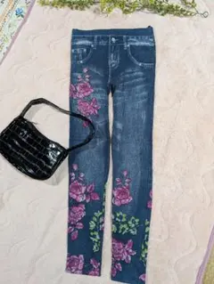 新品未使用フラワープリント ビーズスキニーデニム風パンツ ダークブルウエストゴム