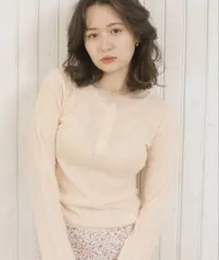 tinajojun クリアボタンヘンリーネックカットソー - メルカリ