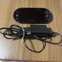 PS VITA 本体 MODEL PCH-2000と充電コード
